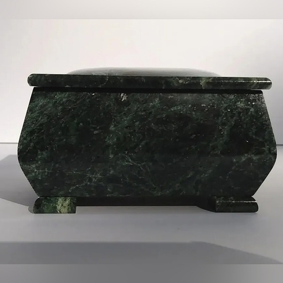 Green marble polished agate trinket box lid footed stash jewelry dresser stone - Picture 4 of 11